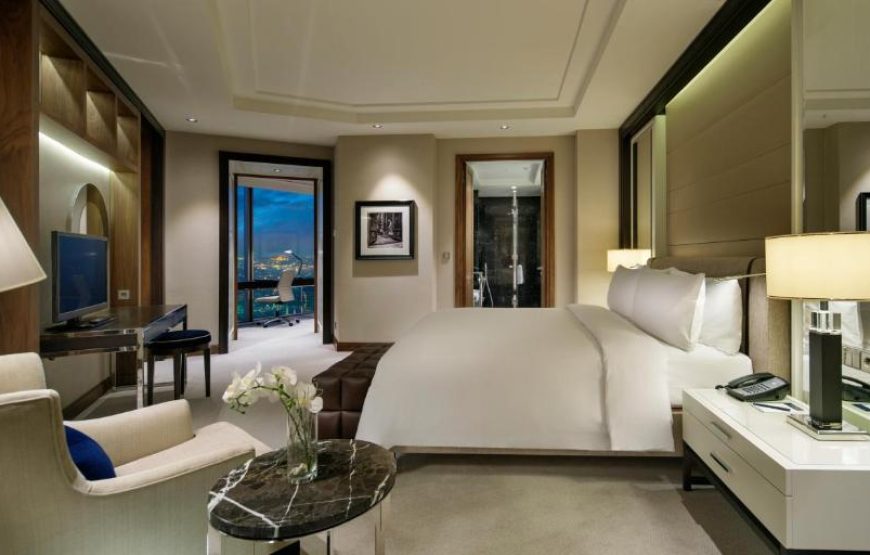 Taksim Suite with Sea View