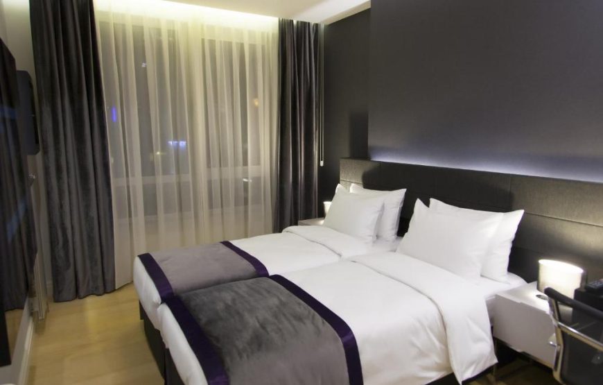 Corner Superior Two-Bedroom Apartment