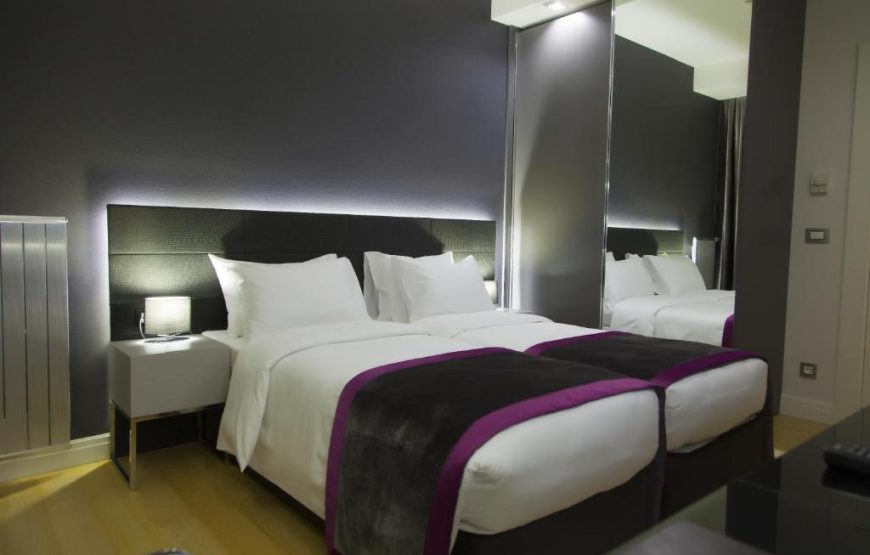 Corner Superior Two-Bedroom Apartment