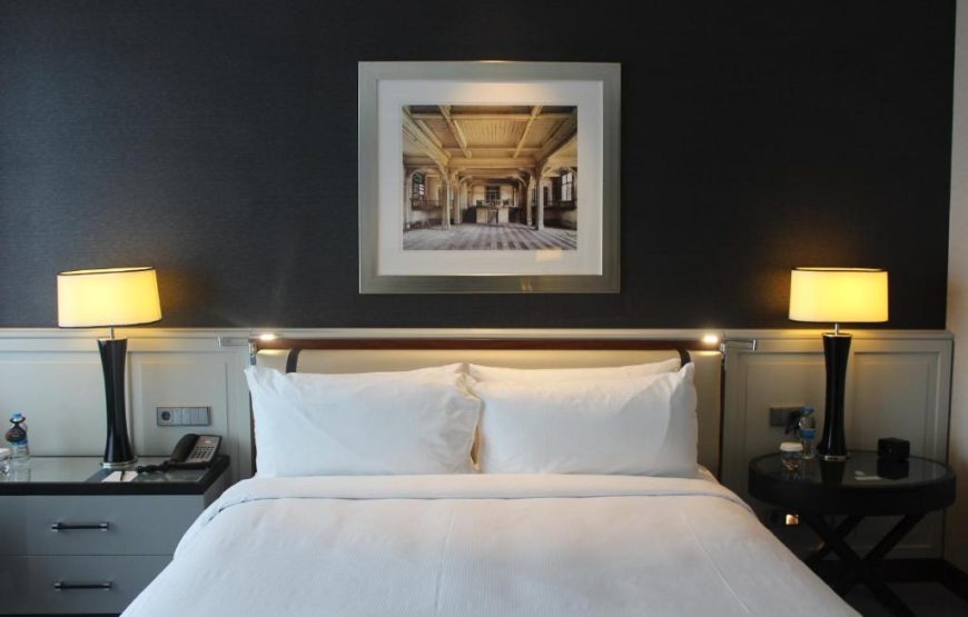 Executive Room with Executive Lounge Access