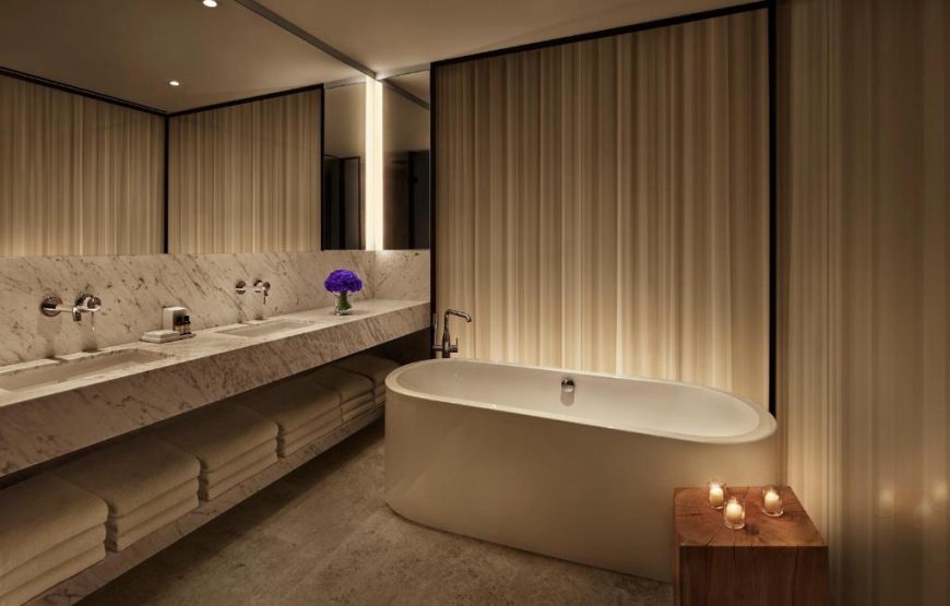 One Bedroom Loft Suite with Sea View