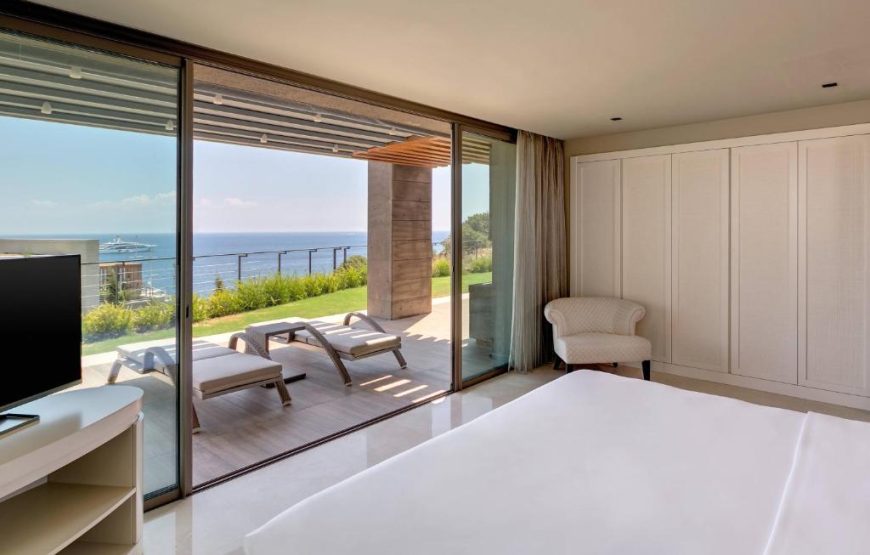 Premiere Residence, 3 Bedroom Sea view Residence with Balcony