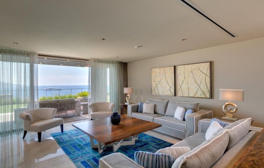 Premiere Residence, 3 Bedroom Sea view Residence with Balcony