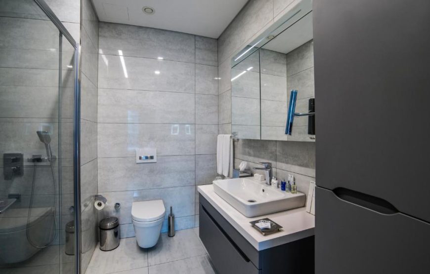 Premium Five-Bedroom Family Room