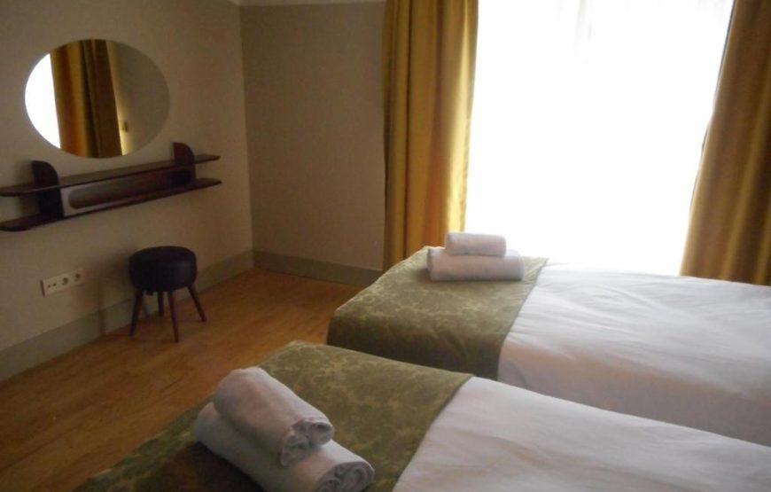 Three Bedroom Family Duplex and Terrace