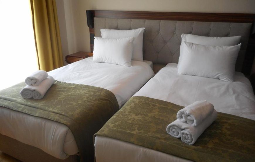 Three Bedroom Family Duplex and Terrace