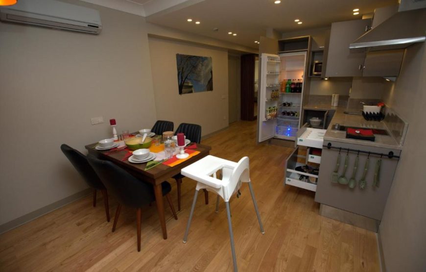 Three Bedroom Family Duplex and Terrace