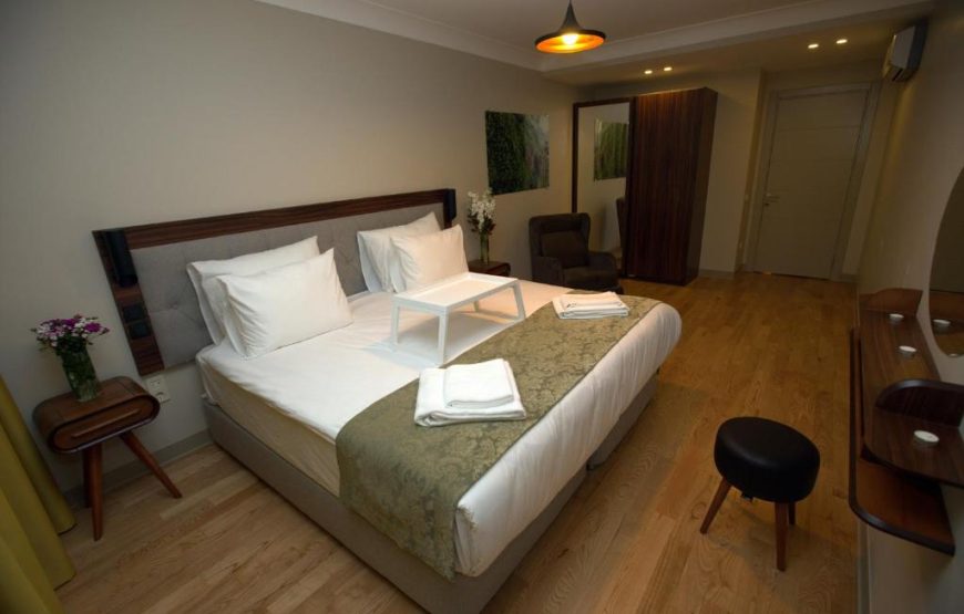 Three Bedroom Family Duplex and Terrace