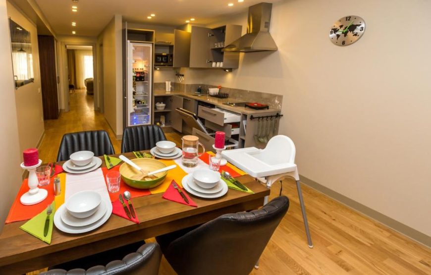 Three Bedroom Family Duplex and Terrace