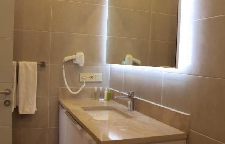 Three Bedroom Family Duplex and Terrace