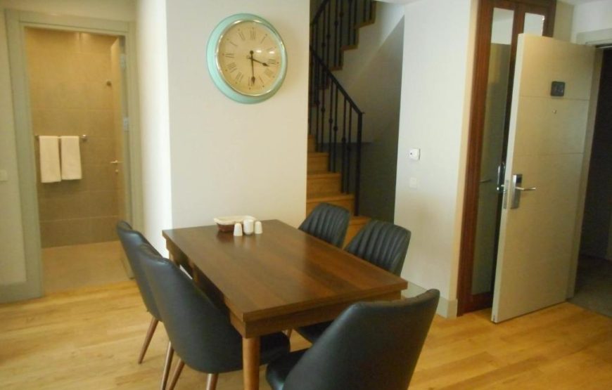 Three Bedroom Family Duplex and Terrace