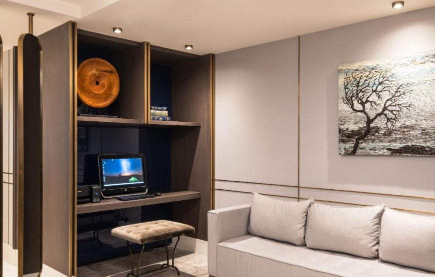 2+1 Apartment With Bosphorus Terrace