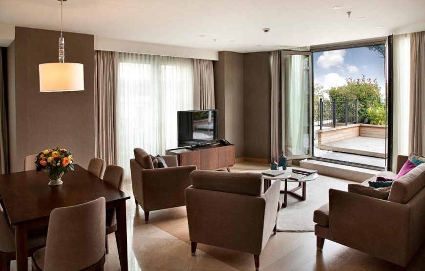 2+1 Apartment With Bosphorus Terrace