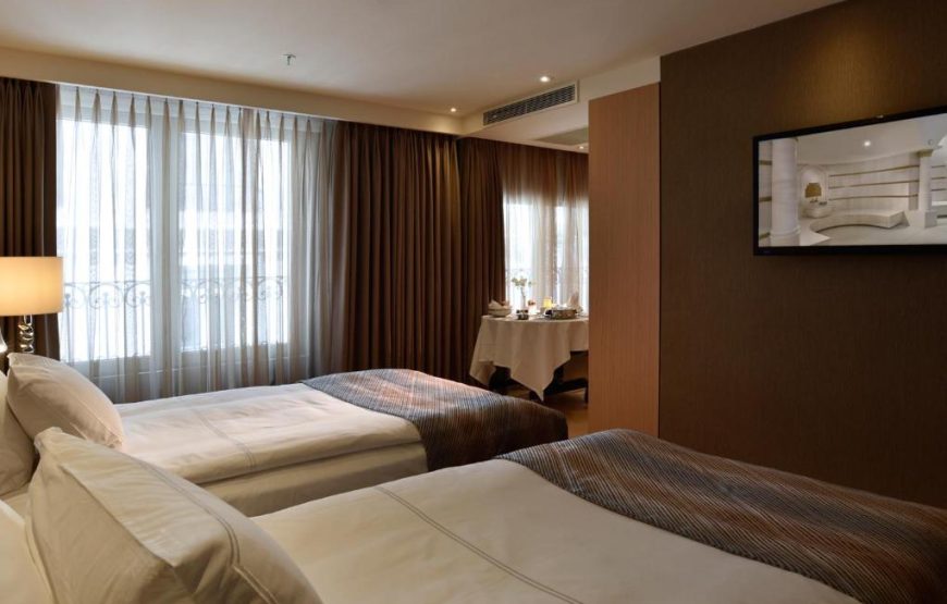 2+1 Apartment With Bosphorus Terrace