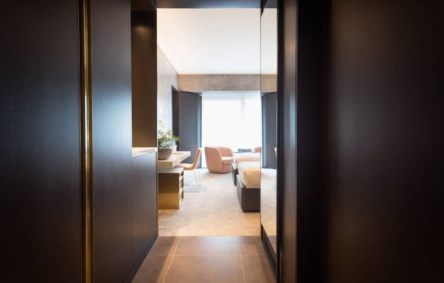 Corner Room With Terrace