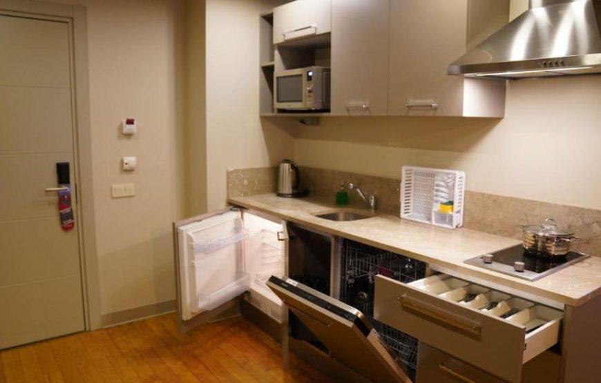 Two Bedroom Family Duplex and Terrace