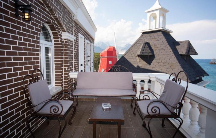 Amsterdam Suite – 2 Bedroom