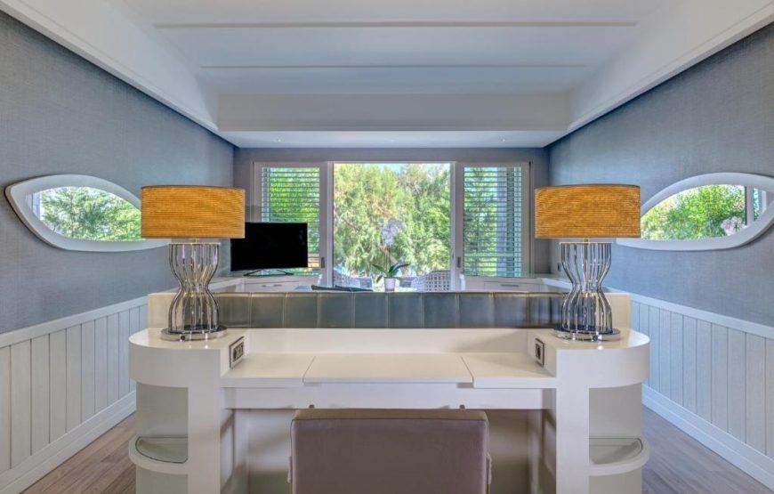 Deluxe Marine Sea View Room with Balcony