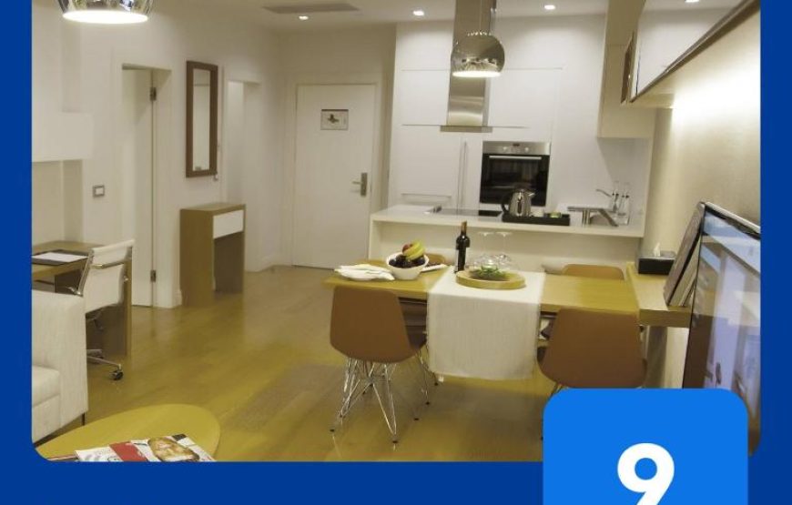 Deluxe One-Bedroom Apartment