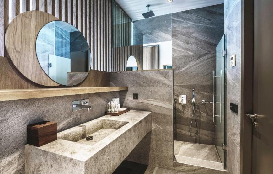 Deluxe Sea View Room with Balcony