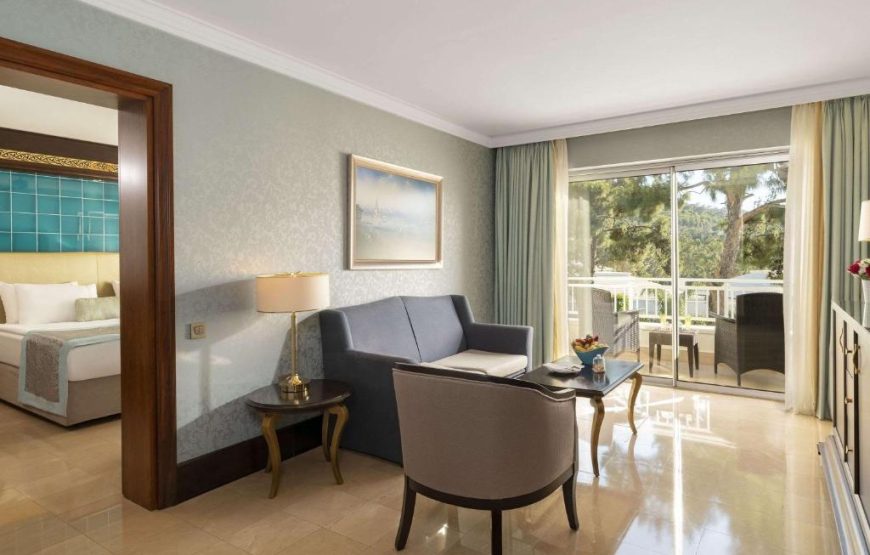 Deluxe Suite with Garden View