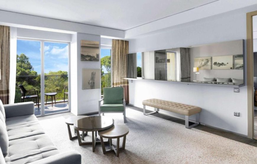 Deluxe Suite with Sea View