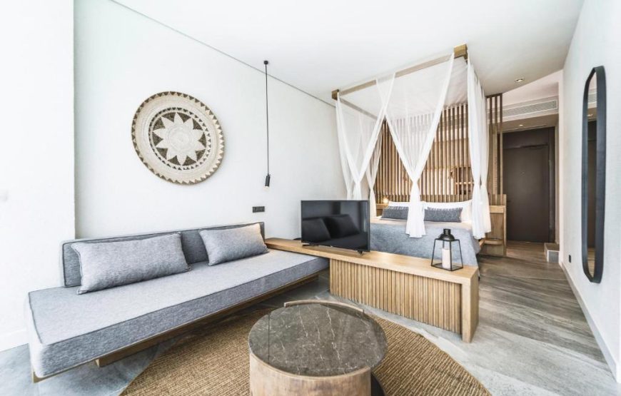 Exclusive Suite with Private Pool – One Bedroom