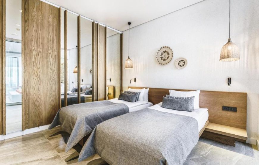 Exclusive Suite with Private Pool – One Bedroom