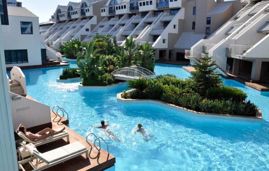 Family Room with Terrace – Pool View