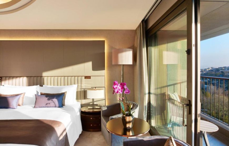 Grand Deluxe Room with Balcony