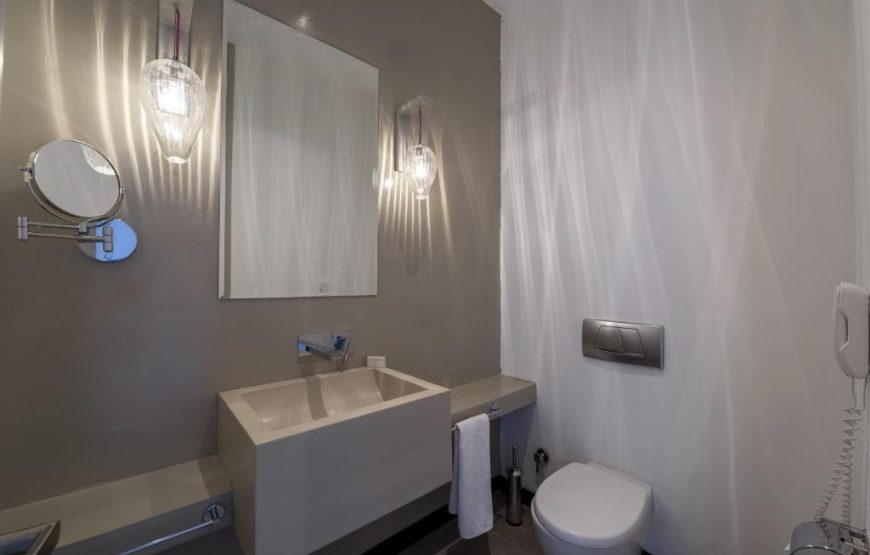 Junior Suite Partial Sea View with Pool