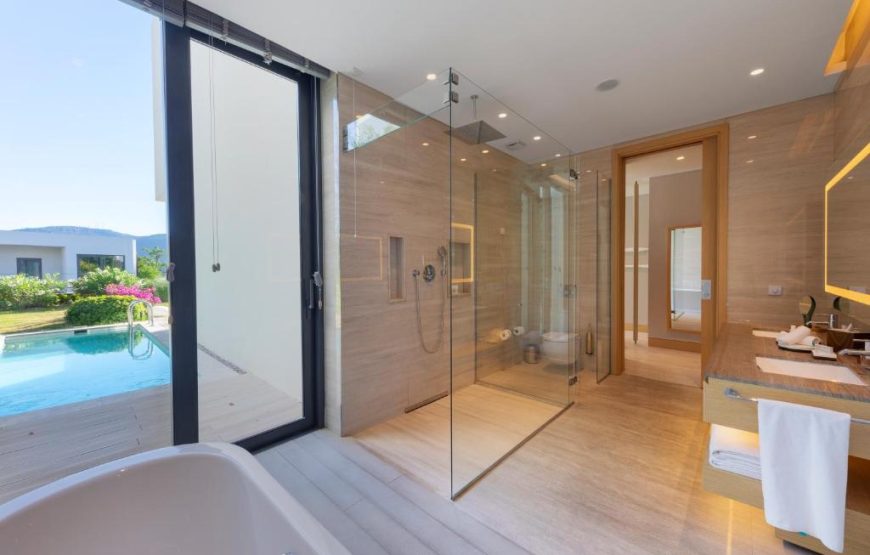 Junior Suite with Pool