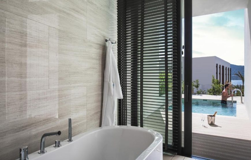 Junior Suite with Pool