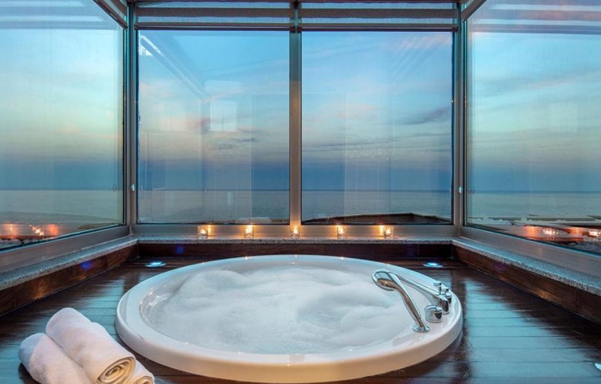 King Suite with Spa Bath