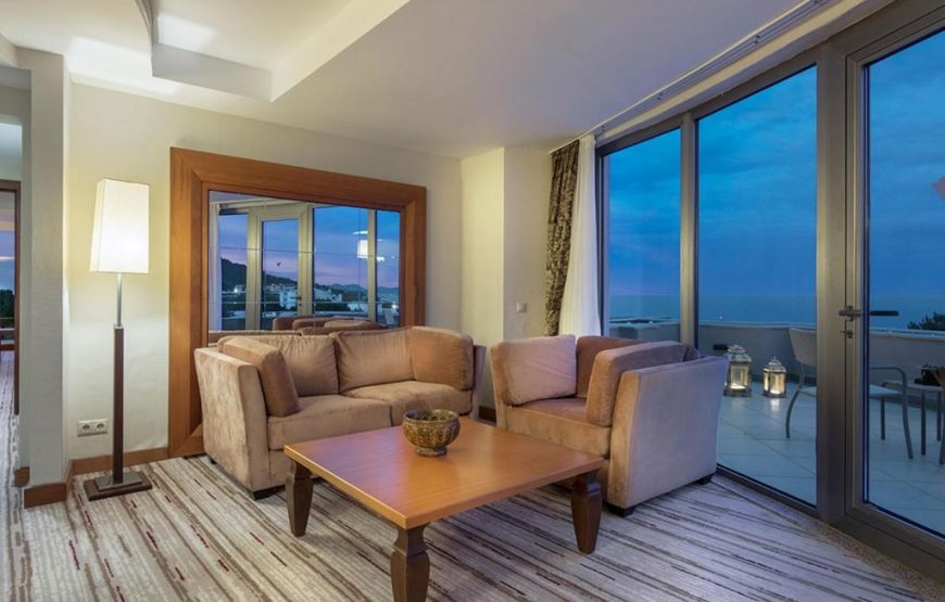 King Suite with Spa Bath