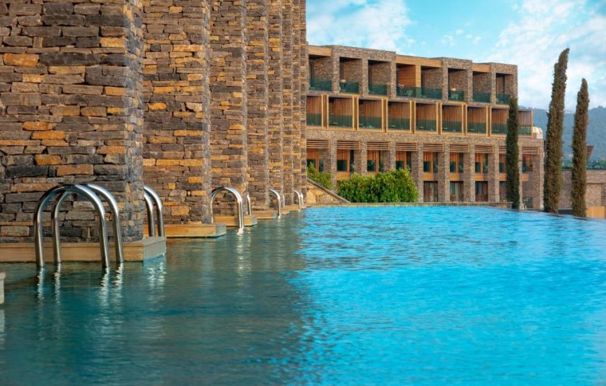 Laguna Deluxe Room with Partial Sea View – Swim Up