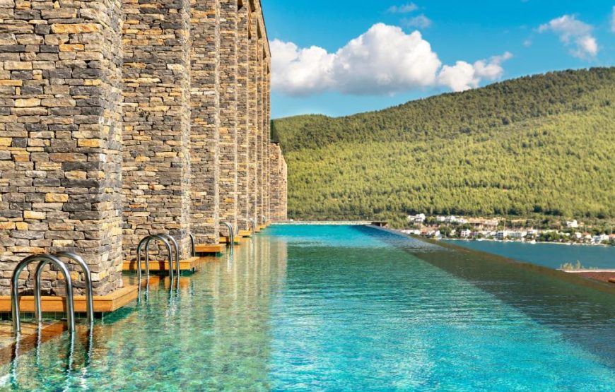 Laguna Superior Room – Swim Up