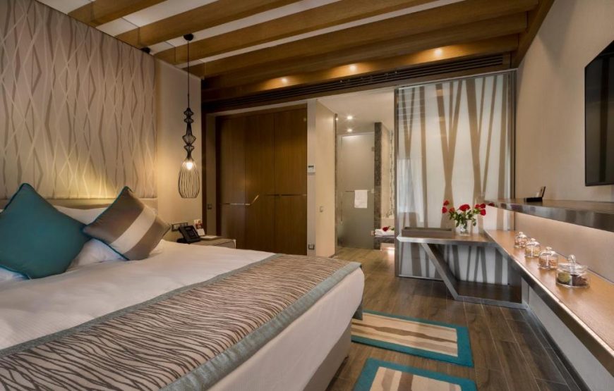 Legendary Suite Garden View