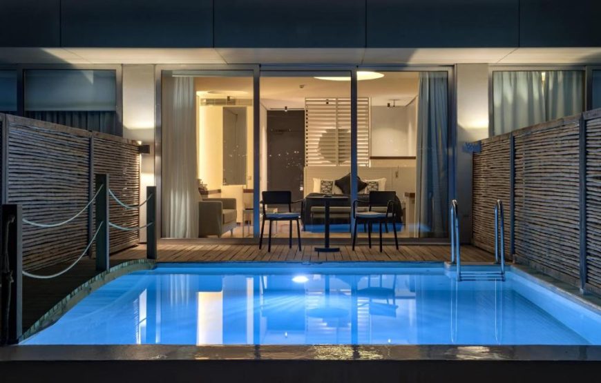 Luxury Partial Sea View Room with Pool