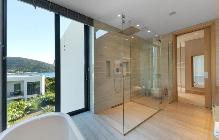 Premium Room with Balcony and Sea View