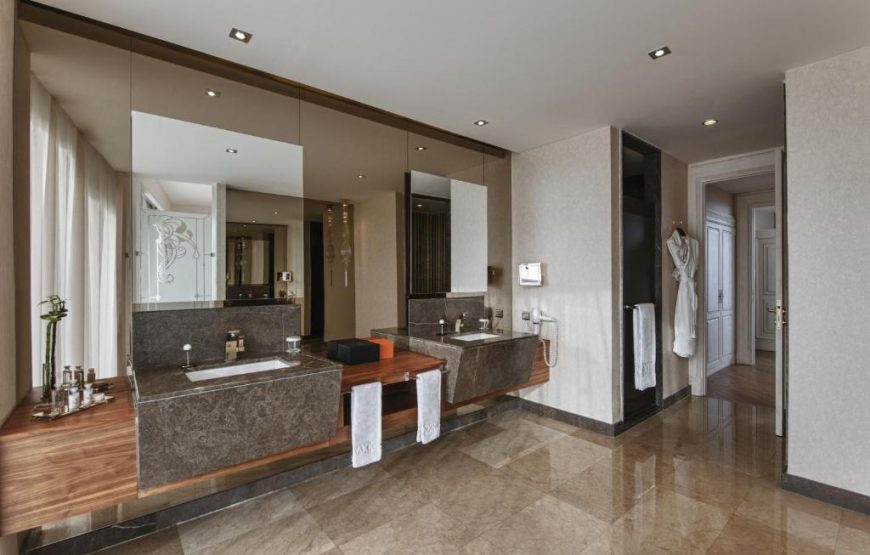 Royal Suite – One Bedroom