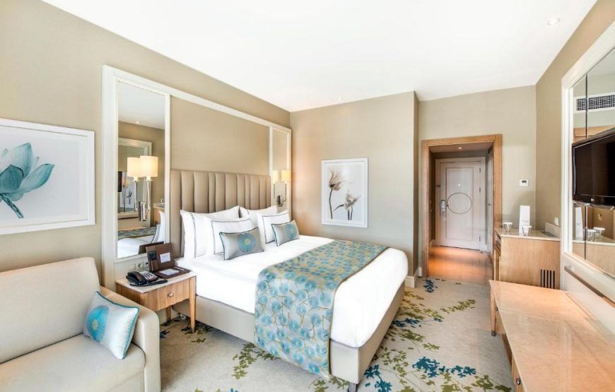 Standard Room with Land View