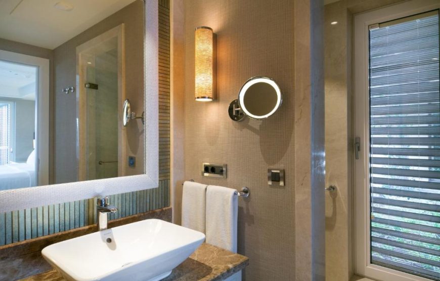 Two Bedroom Suite Sea View with Balcony