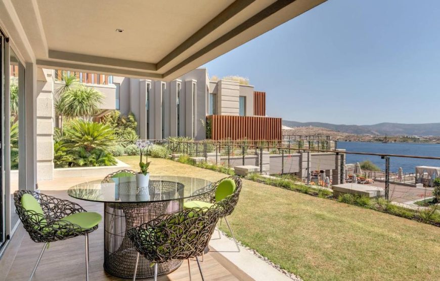 Two Bedroom Suite Sea View with Balcony