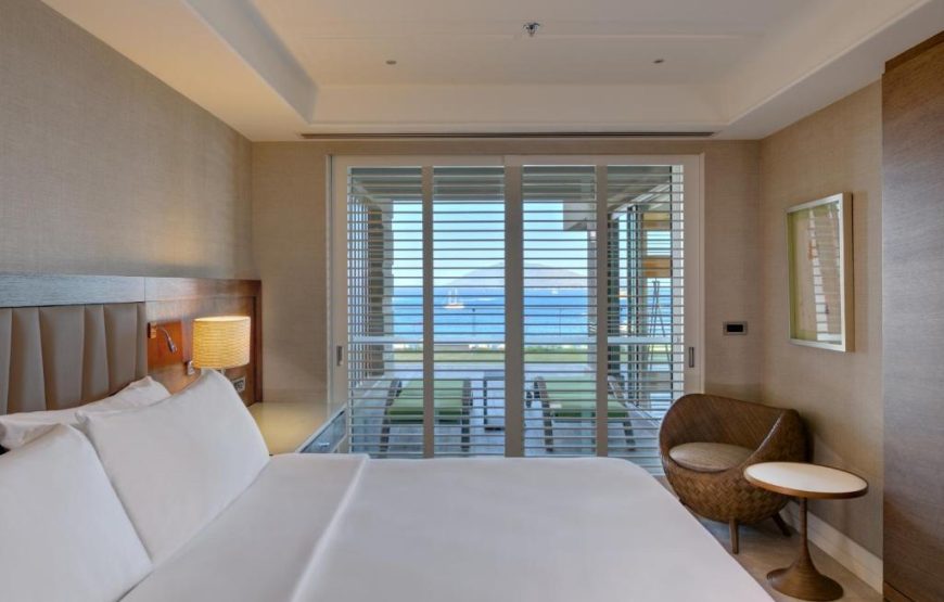 Two Bedroom Suite Sea View with Balcony