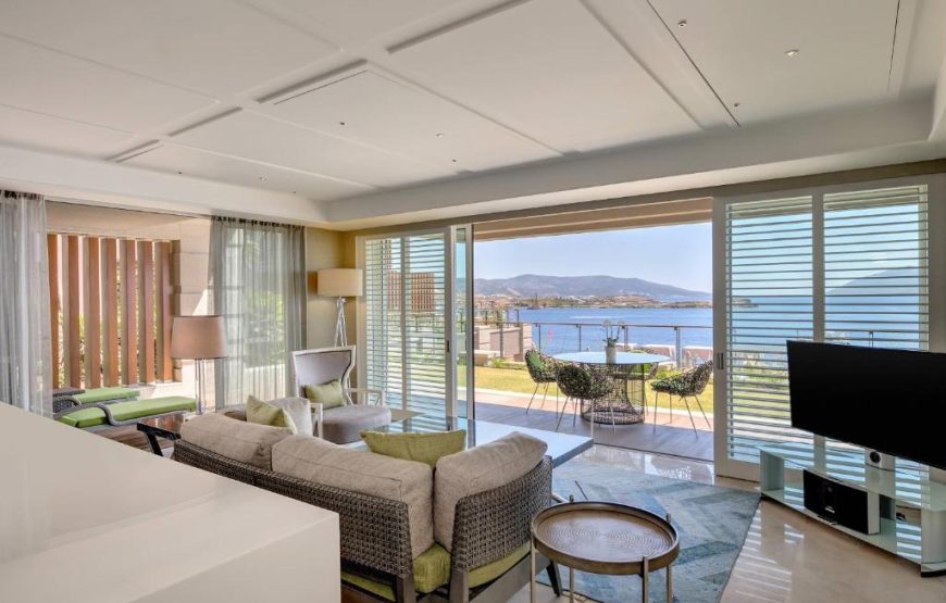 Two Bedroom Suite Sea View with Balcony