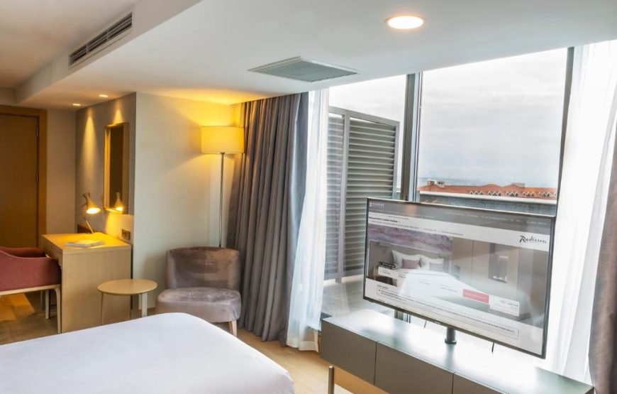 Junior Suite with Bosphorus View