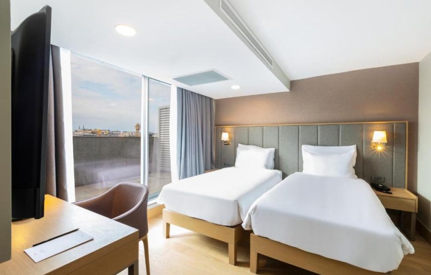 Superior Room with Balcony